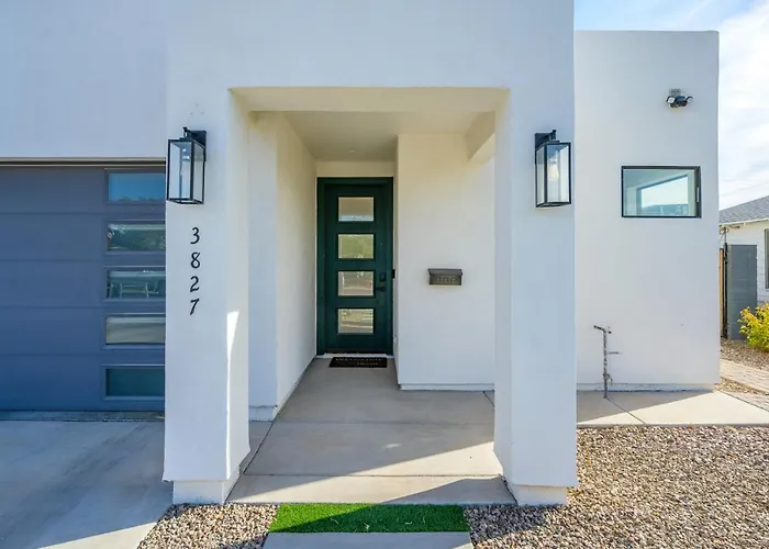 Holiday home Epic 4br With Mini-golf And Pool - Near Downtown Phoenix